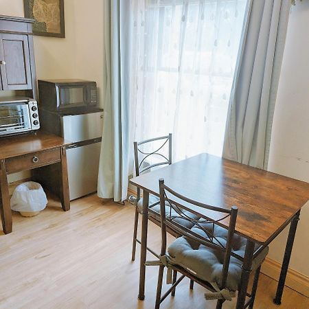 Uptown Area, Cozy King Suite, Quiet And Private, Free Parking, Walk To Restaurants Σάρλοτ Εξωτερικό φωτογραφία